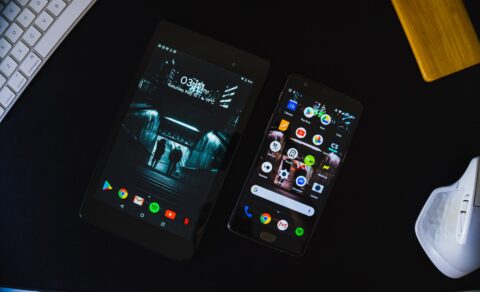 Two Android Devices - android sucks